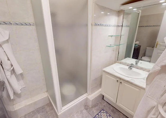 **2p Calme Climatise, Terrasse, Centre Menton, Proche Plages Et Commerces** - Fr-1-196-356 Menton