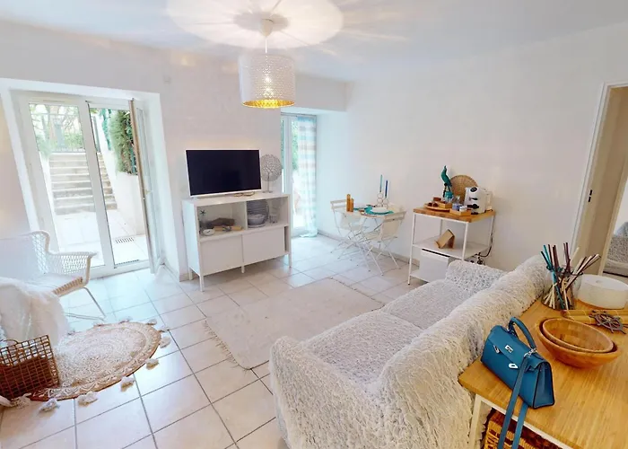 Apartment **2p Calme Climatise, Terrasse, Centre Menton, Proche Plages Et Commerces** - Fr-1-196-356 Menton